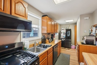 Welcome to 4 Lenape Trail, a spacious and inviting home located on Packanack Golf Club in New Jersey - for sale on GolfHomes.com, golf home, golf lot