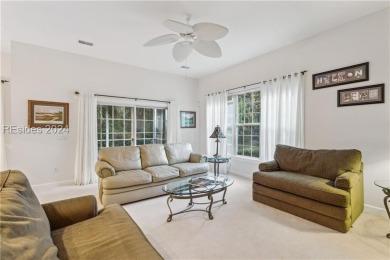 Charming 3 BD single-family home is located on a quiet on Belfair Golf Club in South Carolina - for sale on GolfHomes.com, golf home, golf lot