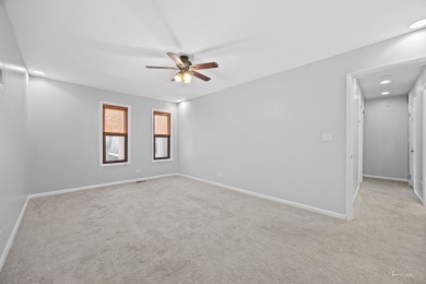 Welcome to this freshly renovated 2 bedroom, 1 full and 2 half on Village Greens of Woodridge Golf Course in Illinois - for sale on GolfHomes.com, golf home, golf lot