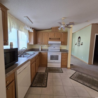 3 Bedroom, 2 bath immaculate home with one car garage, 20x12 on Wachesaw Plantation East Golf Course in South Carolina - for sale on GolfHomes.com, golf home, golf lot