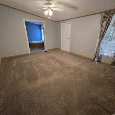 3 Bedroom, 2 bath immaculate home with one car garage, 20x12 on Wachesaw Plantation East Golf Course in South Carolina - for sale on GolfHomes.com, golf home, golf lot