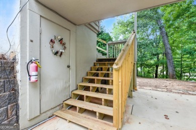 Welcome to your beautifully maintained furnished ground-level on Kingwood Golf Club and Resort in Georgia - for sale on GolfHomes.com, golf home, golf lot