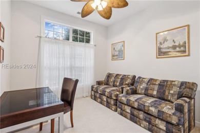 Charming 3 BD single-family home is located on a quiet on Belfair Golf Club in South Carolina - for sale on GolfHomes.com, golf home, golf lot