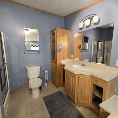 3 Bedroom, 2 bath immaculate home with one car garage, 20x12 on Wachesaw Plantation East Golf Course in South Carolina - for sale on GolfHomes.com, golf home, golf lot