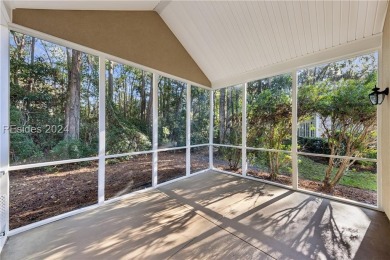 Charming 3 BD single-family home is located on a quiet on Belfair Golf Club in South Carolina - for sale on GolfHomes.com, golf home, golf lot