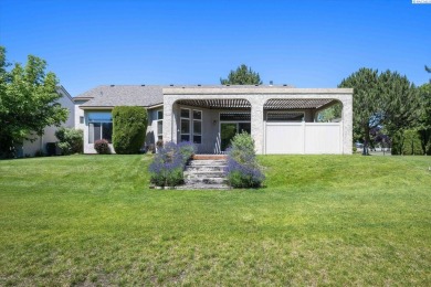 MLS# 284872 Enjoy low-maintenance living in the desirable on Horn Rapids Golf Club in Washington - for sale on GolfHomes.com, golf home, golf lot