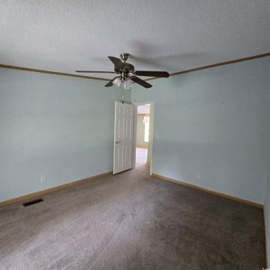 3 Bedroom, 2 bath immaculate home with one car garage, 20x12 on Wachesaw Plantation East Golf Course in South Carolina - for sale on GolfHomes.com, golf home, golf lot