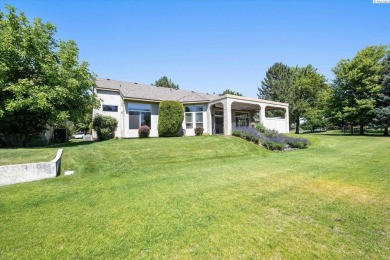MLS# 284872 Enjoy low-maintenance living in the desirable on Horn Rapids Golf Club in Washington - for sale on GolfHomes.com, golf home, golf lot