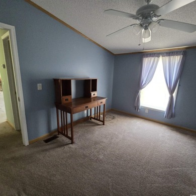 3 Bedroom, 2 bath immaculate home with one car garage, 20x12 on Wachesaw Plantation East Golf Course in South Carolina - for sale on GolfHomes.com, golf home, golf lot