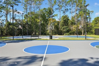 Welcome to this well maintained three bedroom, two bath townhome on Golf Club At Fleming Island in Florida - for sale on GolfHomes.com, golf home, golf lot