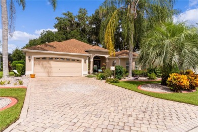 This stunning 3/2 MAGNOLIA single-family home is situated in the on Amberwood Executive Golf Course in Florida - for sale on GolfHomes.com, golf home, golf lot