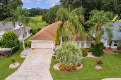 This stunning 3/2 MAGNOLIA single-family home is situated in the on Amberwood Executive Golf Course in Florida - for sale on GolfHomes.com, golf home, golf lot