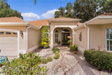 This stunning 3/2 MAGNOLIA single-family home is situated in the on Amberwood Executive Golf Course in Florida - for sale on GolfHomes.com, golf home, golf lot