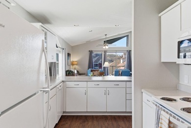 Welcome to easy living in this beautifully furnished penthouse on Thousand Hills Golf Resort in Missouri - for sale on GolfHomes.com, golf home, golf lot