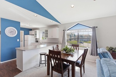 Welcome to easy living in this beautifully furnished penthouse on Thousand Hills Golf Resort in Missouri - for sale on GolfHomes.com, golf home, golf lot