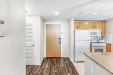 This immaculate condo is move-in ready and offers beautiful on Sandestin Golf and Beach Resort - Raven in Florida - for sale on GolfHomes.com, golf home, golf lot