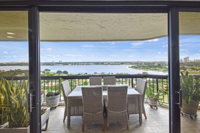 Experience luxury living in this beautifully renovated 2-bedroom on  in Florida - for sale on GolfHomes.com, golf home, golf lot