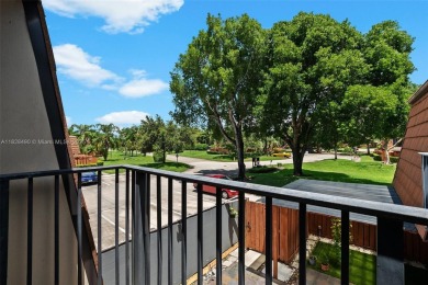 This appealing move-in ready townhome located in desirable on Pine Island Ridge Country Club in Florida - for sale on GolfHomes.com, golf home, golf lot