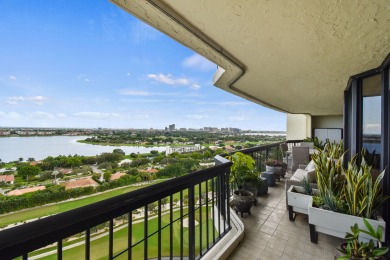 Experience luxury living in this beautifully renovated 2-bedroom on  in Florida - for sale on GolfHomes.com, golf home, golf lot