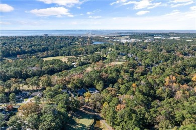 Seller offers up to $2,500 towards buyers closing costs on Lake Forest Yacht and Country Club in Alabama - for sale on GolfHomes.com, golf home, golf lot