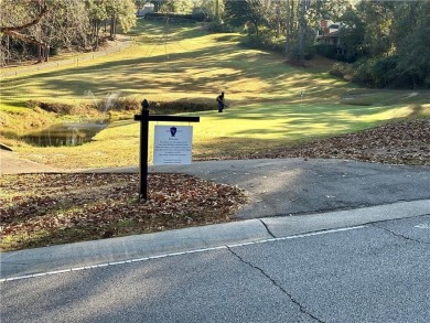 Seller offers up to $2,500 towards buyers closing costs on Lake Forest Yacht and Country Club in Alabama - for sale on GolfHomes.com, golf home, golf lot