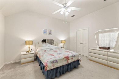 VILLA ON CUL-DE-SAC STREET IN HERITAGE RANCH. ENCINO FLOOR PLAN on Heritage Ranch Golf and Country Club in Texas - for sale on GolfHomes.com, golf home, golf lot
