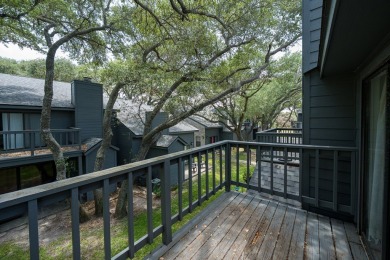 Welcome to Oak Bay Club a lovely country club community.  Tucked on Rockport Country Club in Texas - for sale on GolfHomes.com, golf home, golf lot
