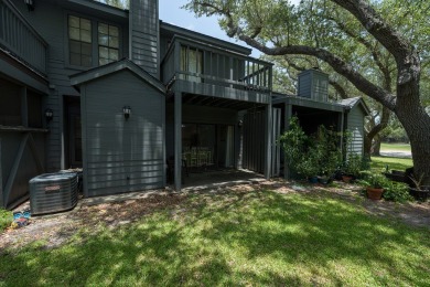 Welcome to Oak Bay Club a lovely country club community.  Tucked on Rockport Country Club in Texas - for sale on GolfHomes.com, golf home, golf lot