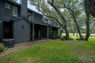Welcome to Oak Bay Club a lovely country club community.  Tucked on Rockport Country Club in Texas - for sale on GolfHomes.com, golf home, golf lot
