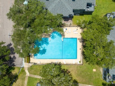 Welcome to Oak Bay Club a lovely country club community.  Tucked on Rockport Country Club in Texas - for sale on GolfHomes.com, golf home, golf lot