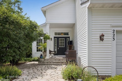 Beautifully Maintained and Updated and Ready to Move in! Cider on Naperbrook Golf Course in Illinois - for sale on GolfHomes.com, golf home, golf lot