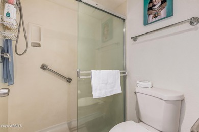 GROUND LEVEL INTERIOR UNIT- this 2-bedroom gem in Village at on Stonecreek Golf Club in Arizona - for sale on GolfHomes.com, golf home, golf lot