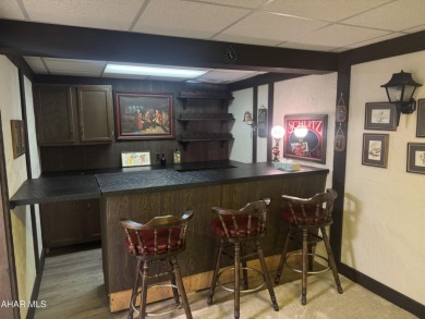 Beautiful four bedroom, three and a half bath home situated on on Summit Country Club in Pennsylvania - for sale on GolfHomes.com, golf home, golf lot