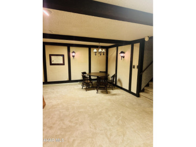 Beautiful four bedroom, three and a half bath home situated on on Summit Country Club in Pennsylvania - for sale on GolfHomes.com, golf home, golf lot