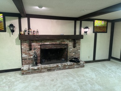 Beautiful four bedroom, three and a half bath home situated on on Summit Country Club in Pennsylvania - for sale on GolfHomes.com, golf home, golf lot