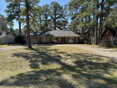 In the heart of RAYBURN COUNTRY, sits this beautiful custom golf on Rayburn Country Club in Texas - for sale on GolfHomes.com, golf home, golf lot