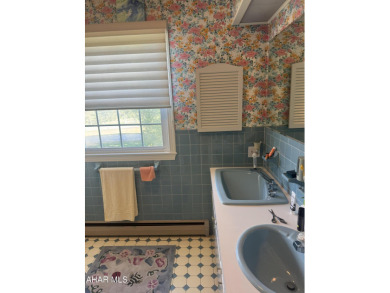 Beautiful four bedroom, three and a half bath home situated on on Summit Country Club in Pennsylvania - for sale on GolfHomes.com, golf home, golf lot