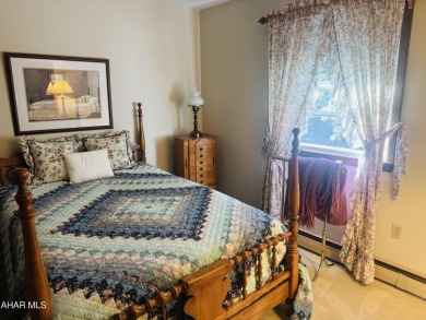 Beautiful four bedroom, three and a half bath home situated on on Summit Country Club in Pennsylvania - for sale on GolfHomes.com, golf home, golf lot