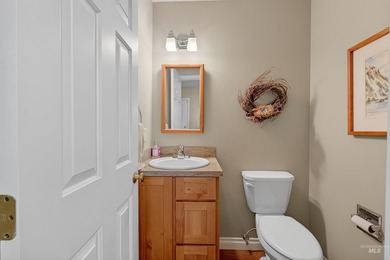 Meticulously cared for and perfectly positioned on the 18th on Lewiston Golf and Country Club in ID - for sale on GolfHomes.com, golf home, golf lot