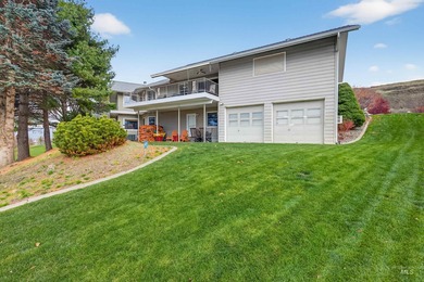 Meticulously cared for and perfectly positioned on the 18th on Lewiston Golf and Country Club in ID - for sale on GolfHomes.com, golf home, golf lot