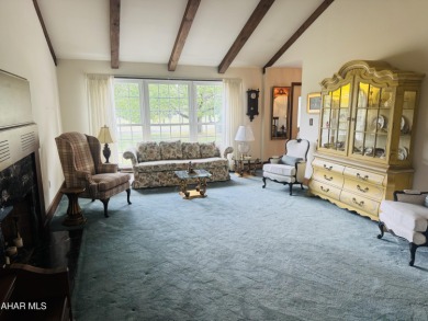 Beautiful four bedroom, three and a half bath home situated on on Summit Country Club in Pennsylvania - for sale on GolfHomes.com, golf home, golf lot