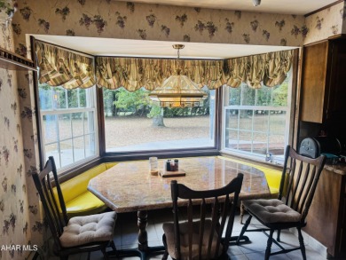 Beautiful four bedroom, three and a half bath home situated on on Summit Country Club in Pennsylvania - for sale on GolfHomes.com, golf home, golf lot