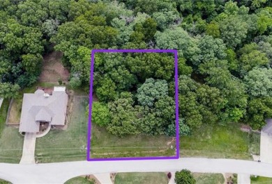 Discover a prime piece of land in the sought-after Prairie Creek on Prairie Creek Country Club in Arkansas - for sale on GolfHomes.com, golf home, golf lot