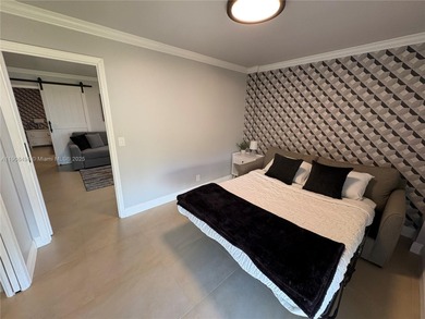 Beautifully updated 2bed / 2 bath condo in Aventura! Bright and on Turnberry Isle Resort and Club in Florida - for sale on GolfHomes.com, golf home, golf lot