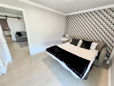 Beautifully updated 2bed / 2 bath condo in Aventura! Bright and on Turnberry Isle Resort and Club in Florida - for sale on GolfHomes.com, golf home, golf lot