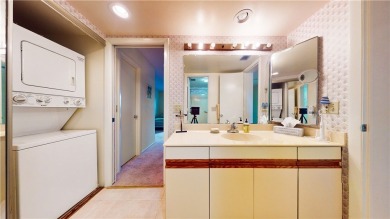 Ground floor unit with lake view.  Washer & Dryer in unit.  Nice on Vista Plantation Golf Club in Florida - for sale on GolfHomes.com, golf home, golf lot