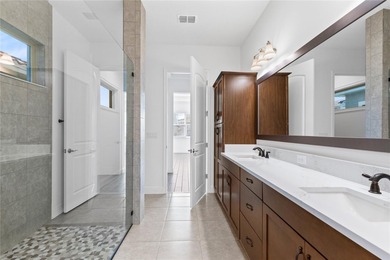 One or more photo(s) has been virtually staged. Welcome to this on Eagle Creek Golf Club in Florida - for sale on GolfHomes.com, golf home, golf lot