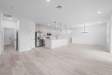Beautiful New Construction in Sun 'N Lake - 4 Bedrooms, 3 Baths on Sun n Lake Golf and Country Club in Florida - for sale on GolfHomes.com, golf home, golf lot