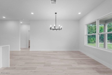 Beautiful New Construction in Sun 'N Lake - 4 Bedrooms, 3 Baths on Sun n Lake Golf and Country Club in Florida - for sale on GolfHomes.com, golf home, golf lot