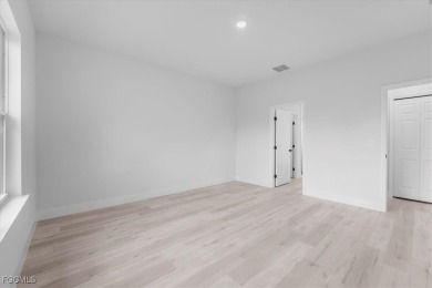 Beautiful New Construction in Sun 'N Lake - 4 Bedrooms, 3 Baths on Sun n Lake Golf and Country Club in Florida - for sale on GolfHomes.com, golf home, golf lot